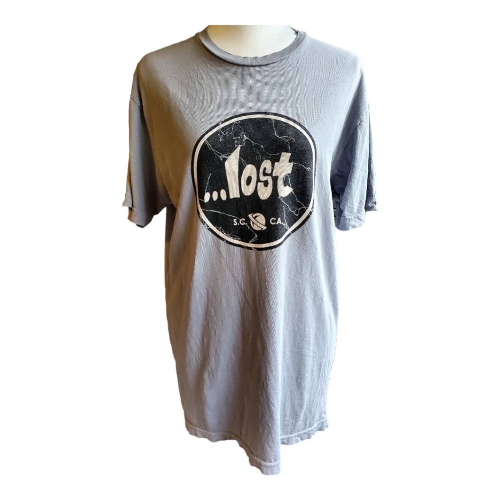🔴... lost Vintage T-Shirt ( surfers) size M